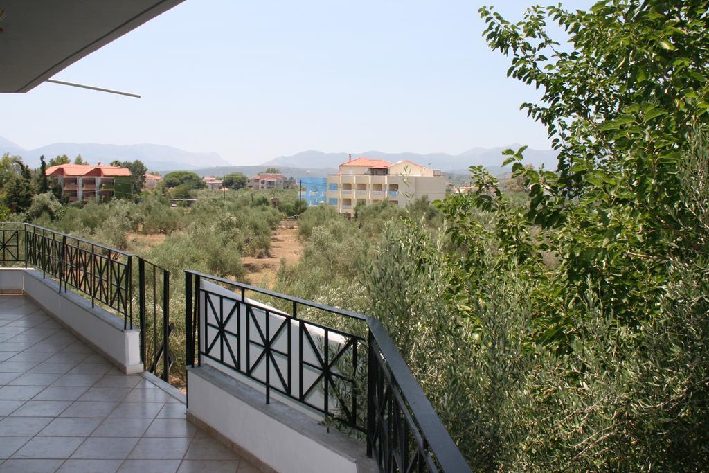 Aggeliko Apartment Гитио Екстериор снимка